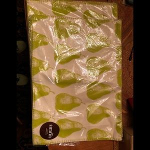 Simrin Pear Placements set of 8 still in wrapping.